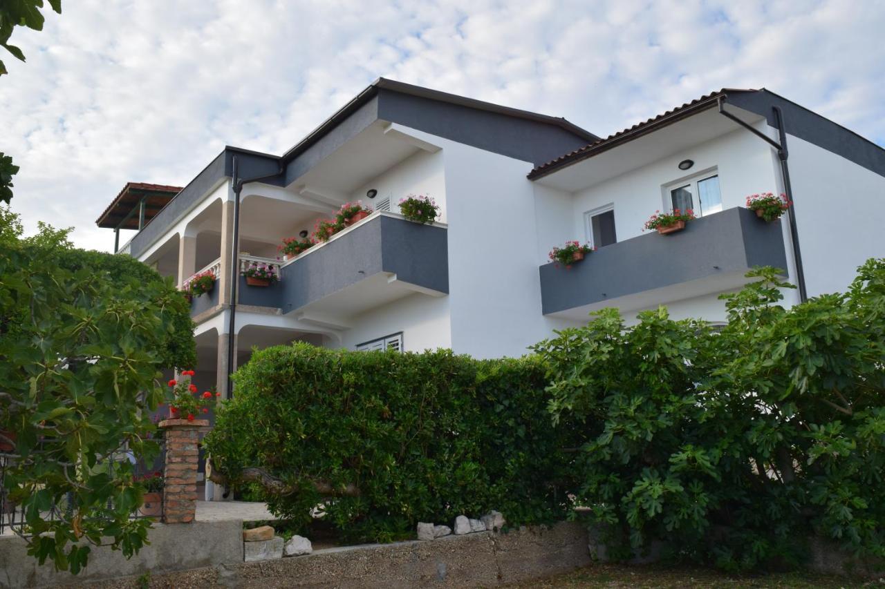 Apartmani Andela I Mladen Debelic Раб Екстер'єр фото