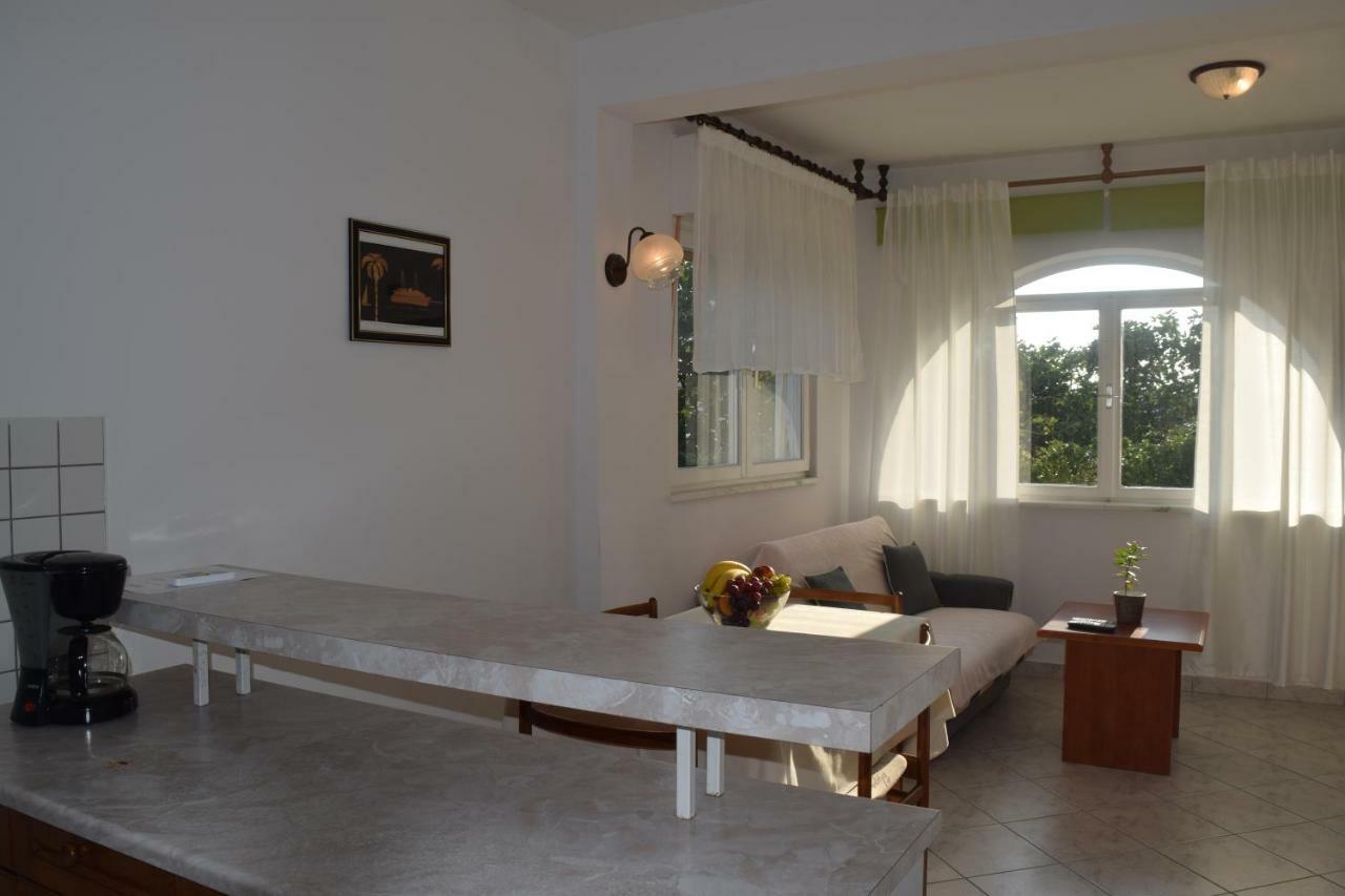 Apartmani Andela I Mladen Debelic Раб Екстер'єр фото