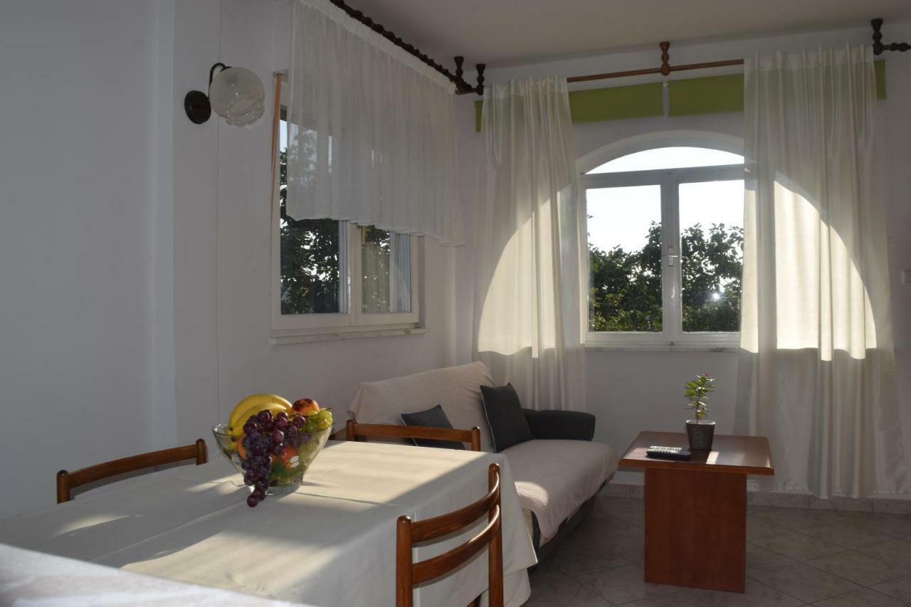 Apartmani Andela I Mladen Debelic Раб Екстер'єр фото