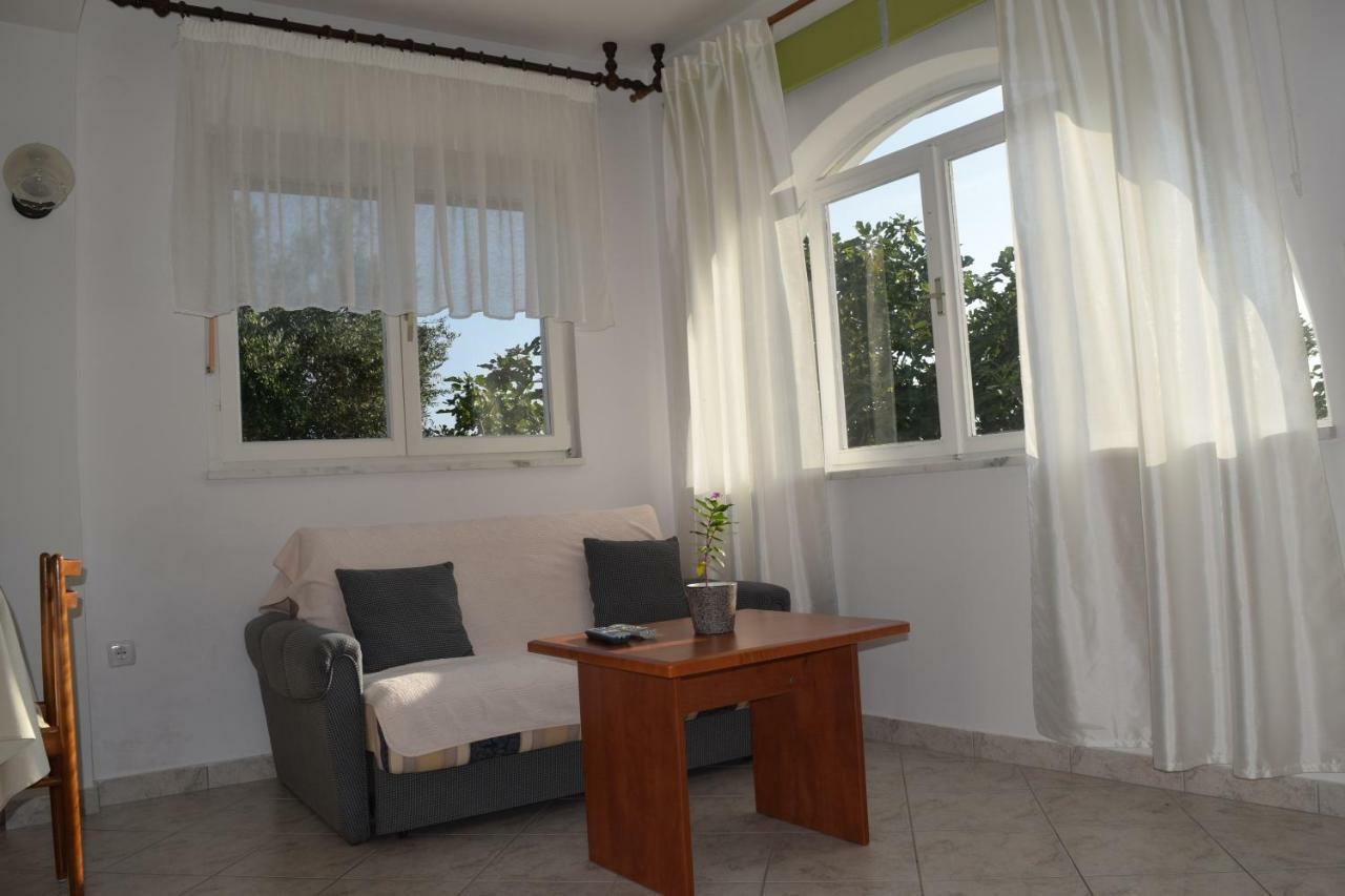 Apartmani Andela I Mladen Debelic Раб Екстер'єр фото