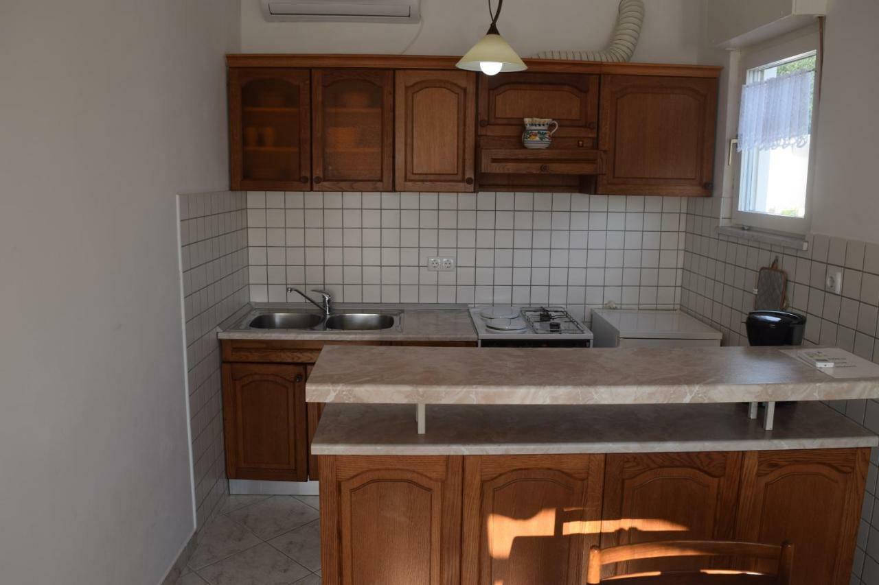 Apartmani Andela I Mladen Debelic Раб Екстер'єр фото